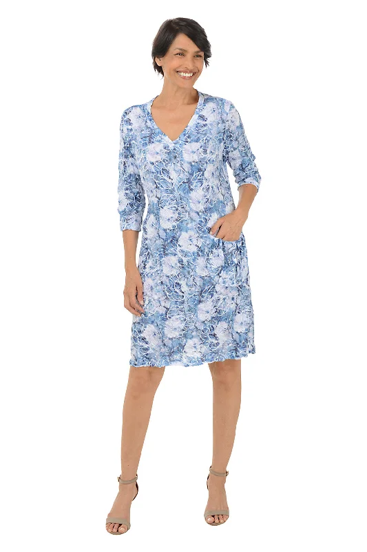 Ombre - Dyed Casual Dresses for a Gradient Effect​ Snowy Floral 3/4 Sleeve Crinkle Dress