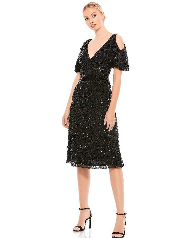Maternity dress for a baby's first visit to the distillery Mac Duggal 4988 Short Beaded Cocktail Dress Maternity dress for a baby's first visit to the distillery Mac Duggal 4988 Short Beaded Cocktail Dress