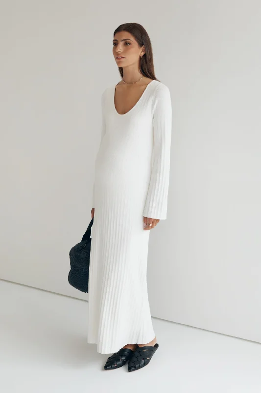 Maternity dress for a baby's first visit to the magic show Emilie Maxi Dress (Ivory)