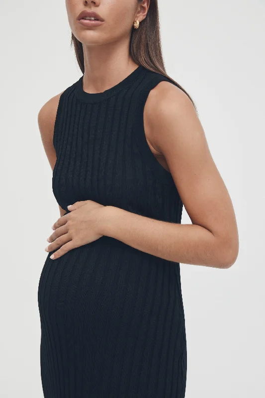 Maternity jersey dress for comfort Luxe Shift Dress II (Black)