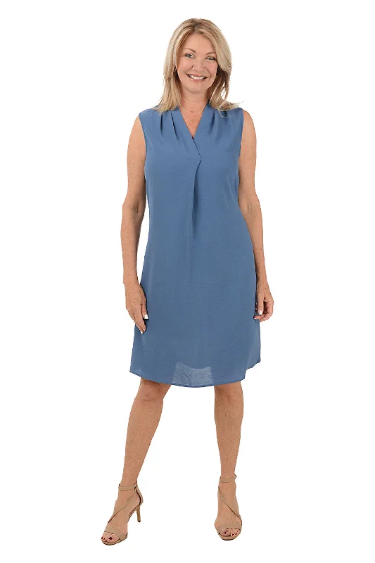 Two - Piece Casual Dresses for a Modular Look​ V-Neck Center Pleated Sleeveless Dress