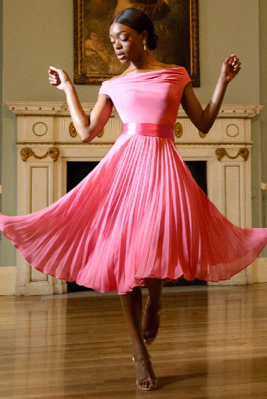 Midi dresses with patchwork patterns for a one - of - a - kind style Goddiva Cowl Neck Pleated A-Line Chiffon Midi Dress - Coral Midi dresses with patchwork patterns for a one - of - a - kind style Goddiva Cowl Neck Pleated A-Line Chiffon Midi Dress - Coral