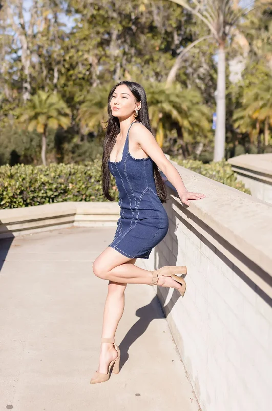 Celebrity - Inspired Casual Dresses for a Fashionable Look​ Alexandra Sleeveless Contrast Seam Denim Mini Dress Dark Wash