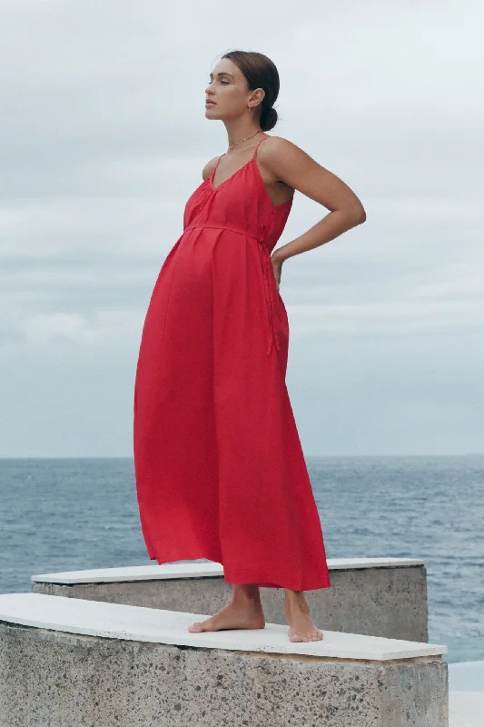 Maternity dress for a baby's first visit to the formal garden Sundress (Red)