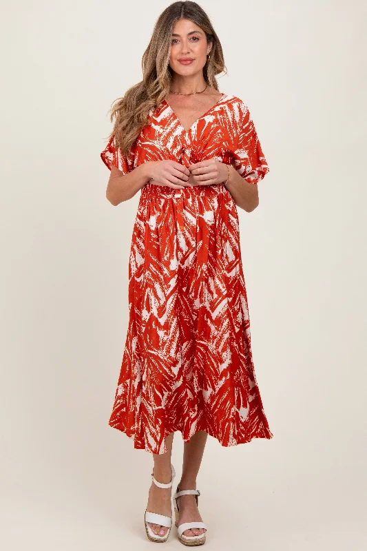 Maternity dress for a baby's first visit to the aquarium Red Brushstroke Print Cutout Maternity Midi Dress