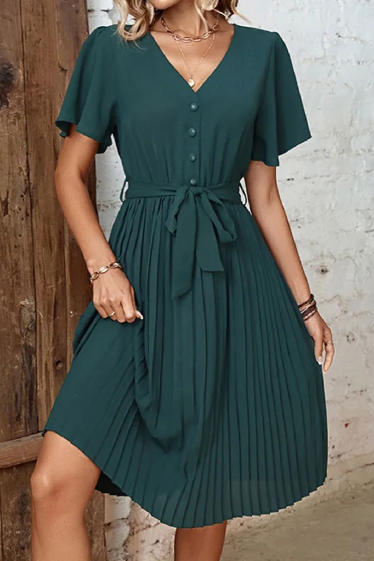 Everyday Dress with Removable Accessories for Customization​ Buttoned V-Neck Flutter Sleeve Pleated Dress
