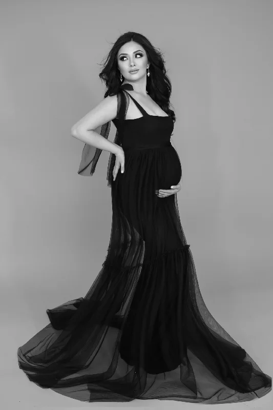Maternity dress for a baby's first train journey Hannah Gown Maternity Dress