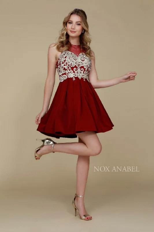 Maternity dress for a baby's first visit to the formal garden Short Embellished Formal Prom Homecoming Dress