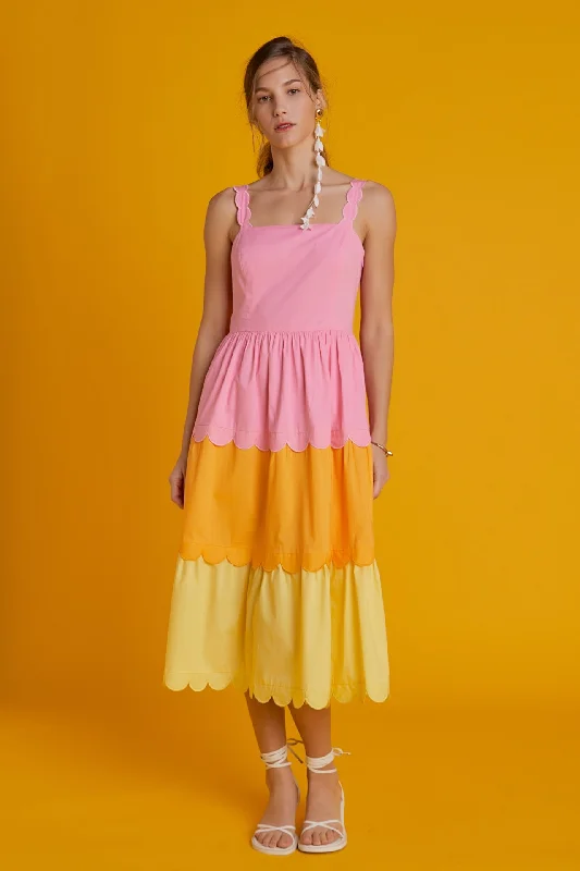 Modal Casual Dresses in Smooth Textures​ Colorblock Scallop Dress
