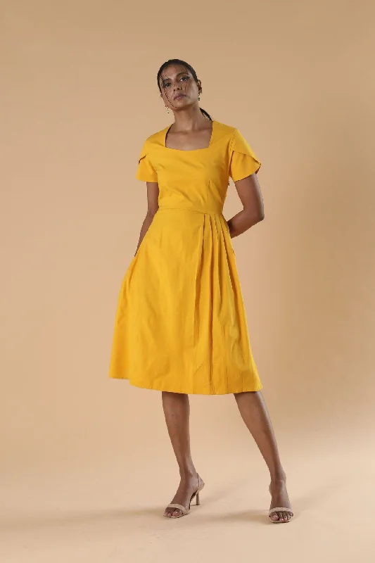 Everyday Dress with Lace - trimmed Hem for Elegance​ Ladies Yellow Midi Dress