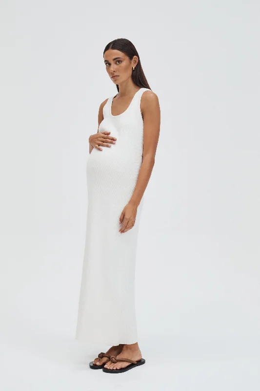 Maternity dress for a baby's first visit to the museum Resort Dress (Off White)