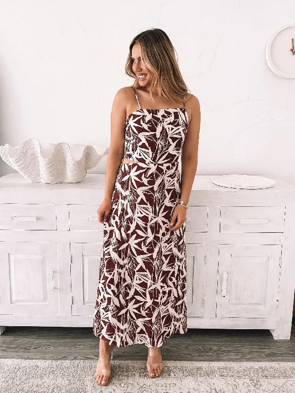 Maxi - inspired midi dresses with flowing fabrics for a beachy vibe Catrice Dress - Leafy Mocha Maxi - inspired midi dresses with flowing fabrics for a beachy vibe Catrice Dress - Leafy Mocha