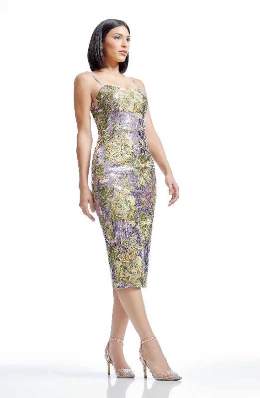 Midi dresses with ruffled sleeves for a more feminine and voluminous look Blakely Dress