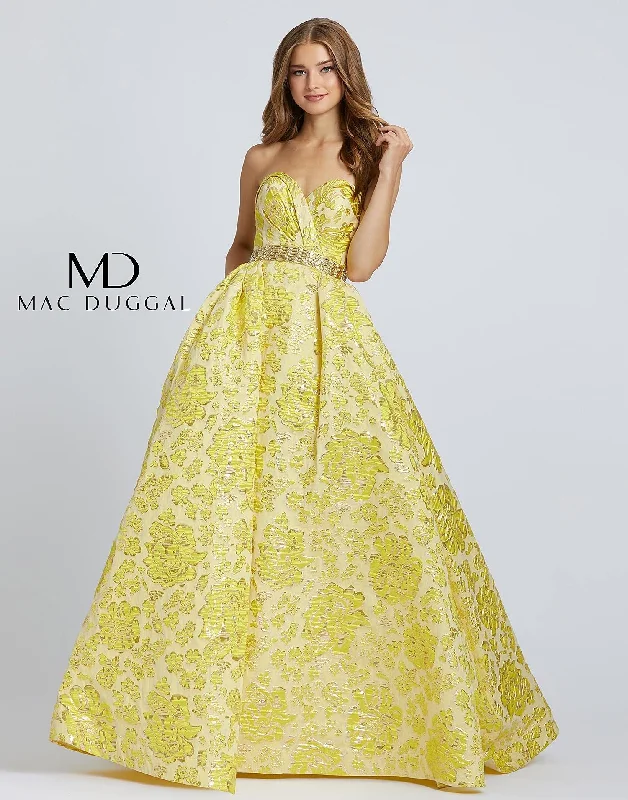 Maternity dress for a baby's first visit to the Japanese garden Mac Duggal 66719 Prom Long Floral Metallic Ballgown