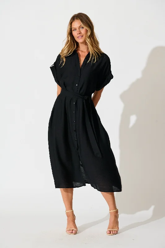 Everyday Dress with UV - protection for Sun - filled Days​ Sweet Talk Midi Shirt Dress in Black