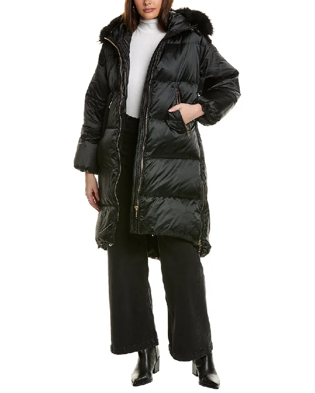 Oversized women's wool coats in a monochromatic look for a trendy outfitGORSKI Apres-Ski Coat