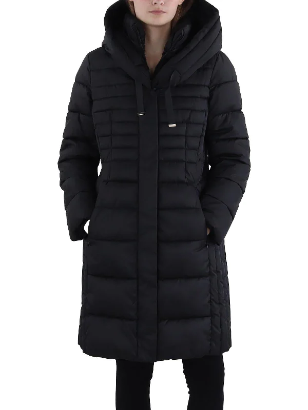 Checkered women's wool coats in a classic pattern for a timeless styleWomens Hooded Long Puffer Jacket Checkered women's wool coats in a classic pattern for a timeless styleWomens Hooded Long Puffer Jacket