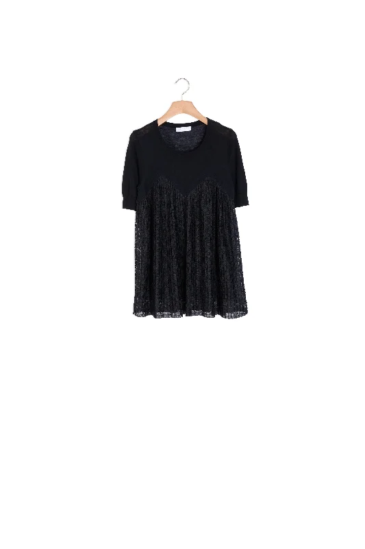 cropped women cardigan to pair with high - waisted jeansPull à manches courtes et dentelle cropped women cardigan to pair with high - waisted jeansPull à manches courtes et dentelle