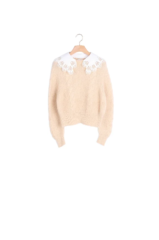 v neck women cardigan to elongate the necklinePull court à grand col brodé