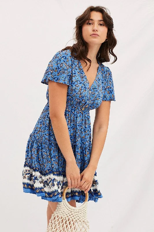 Long - Sleeve Women Dress in Velvet for a Luxurious Winter LookBoho Print V-Neck Short Sleeve Mini Skater Dress