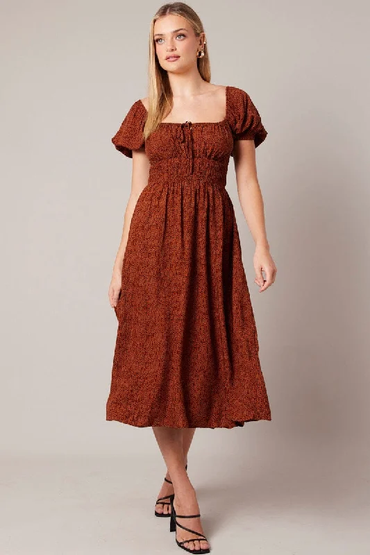 Printed Abstract Women Dress for a Modern and Artistic AppealBrown Geo Midi Dress Short Sleeve Ruched Bust