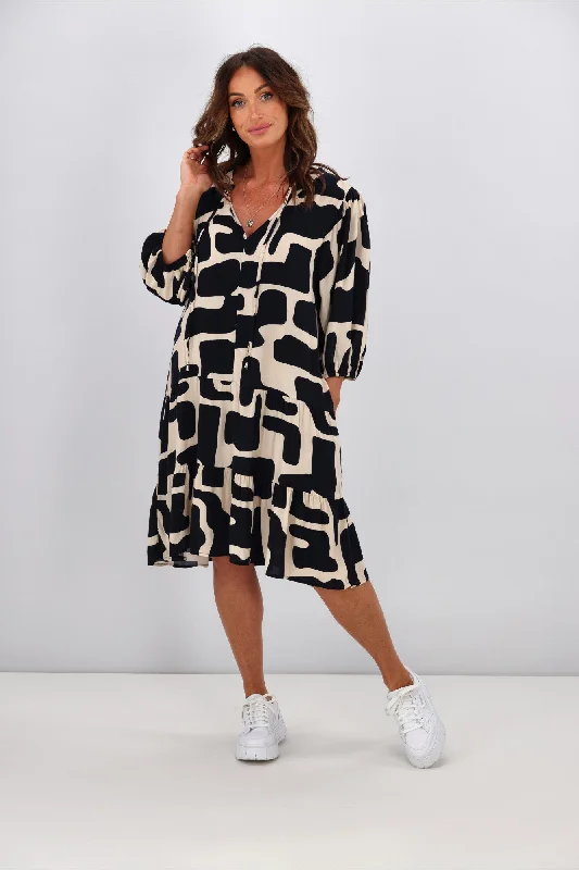 Empire Waist Women Dress to Accentuate the Bust and Conceal the WaistNew U Collection Yasmin Geo Print Dress Black Beige