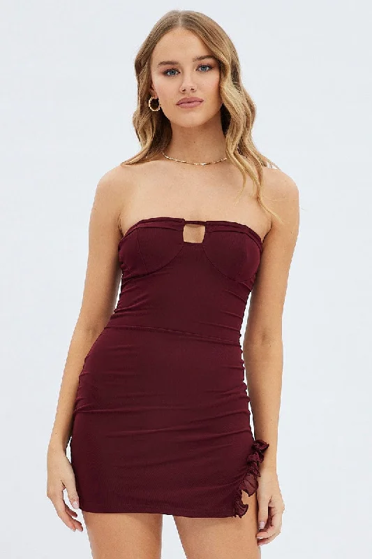 Off - the - Shoulder Women Dress for a Romantic and Feminine LookRed Mini Dress Sleeveless Sweetheart Keyhole Mesh