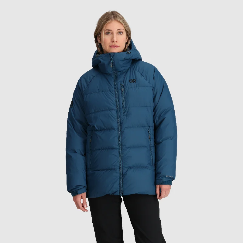 Women's cropped satin jackets in pastel shades for a glamorous evening outWomen's Super Alpine Down Parka