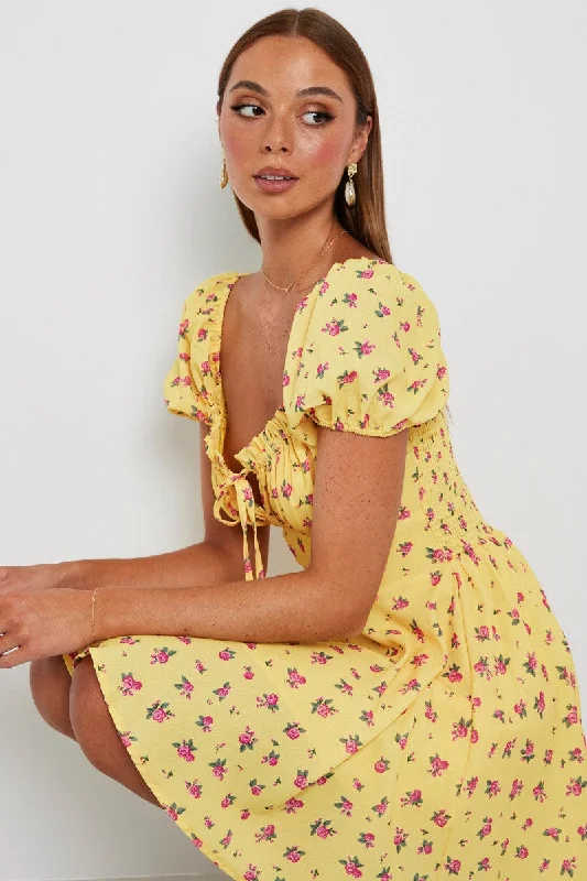 Strapless Women Dress with a Built - in Bra for Comfort and SupportYellow Floral Fit And Flare Dress Puff Sleeve Mini