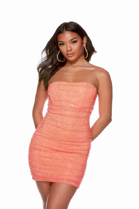Wrap - Style Women Dress with Adjustable Fit for All Body Types Wrap - Style Women Dress with Adjustable Fit for All Body Types Alyce 4738