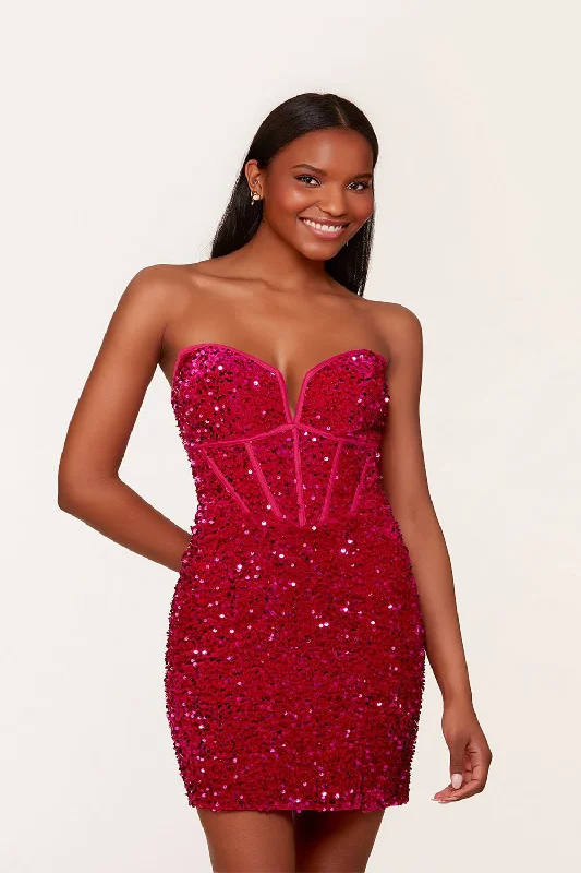 Plus Size Women Dress with a Flattering A - Line Cut for Comfort and Style Plus Size Women Dress with a Flattering A - Line Cut for Comfort and Style Alyce 4745