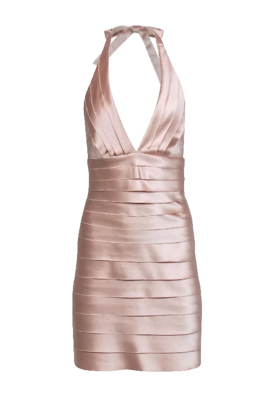 Strapless Women Dress with a Built - in Bra for Comfort and Support Strapless Women Dress with a Built - in Bra for Comfort and Support BCBG Max Azria - Beige Champagne Tiered Halter Mini Dress Sz 2