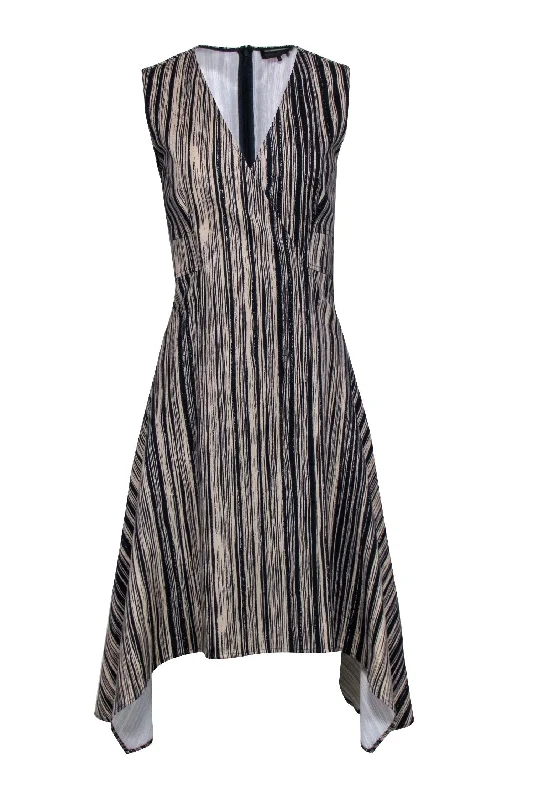 Mini Women Dress with a Short Hem for a Young and Trendy Style Mini Women Dress with a Short Hem for a Young and Trendy Style Donna Karen - Cream & Navy Stripe Sleeveless Dress Sz 4