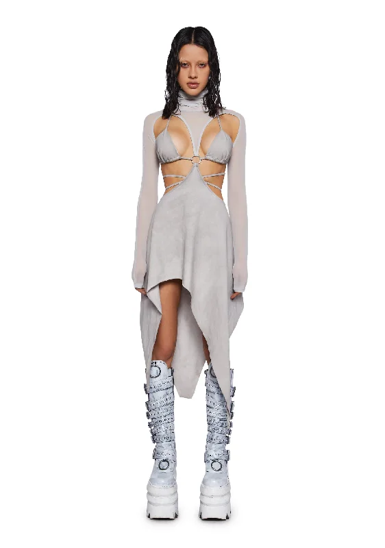 Empire Waist Women Dress to Accentuate the Bust and Conceal the Waist Empire Waist Women Dress to Accentuate the Bust and Conceal the Waist Crossfade Open Back Bikini Dress