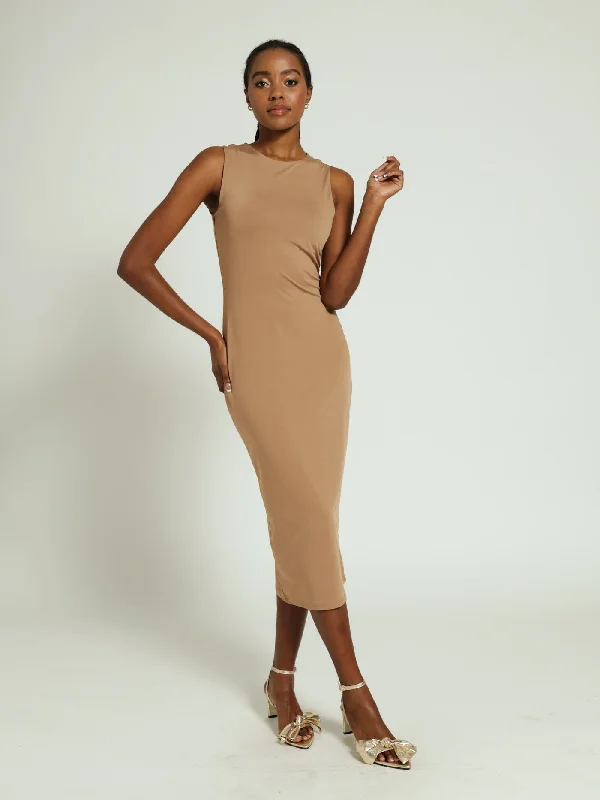 Empire Waist Women Dress to Accentuate the Bust and Conceal the Waist Empire Waist Women Dress to Accentuate the Bust and Conceal the Waist Fitted Slinky Dress - Caramel Empire Waist Women Dress to Accentuate the Bust and Conceal the Waist Empire Waist Women Dress to Accentuate the Bust and Conceal the Waist Fitted Slinky Dress - Caramel