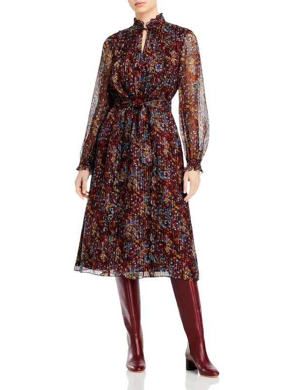 Halter Neck Women Dress to Show Off the Shoulders and Neckline Halter Neck Women Dress to Show Off the Shoulders and Neckline Harlan Womens Silk Printed Shift Dress