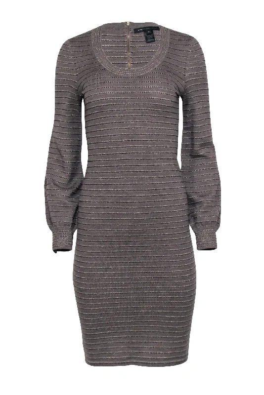 Pleated Women Dress with a Timeless and Elegant Texture Pleated Women Dress with a Timeless and Elegant Texture Marc by Marc Jacobs - Brown w/ Gold Metallic Stripe Wool Blend Dress Sz S