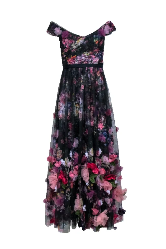 Lace - Embellished Women Dress for an Elegant and Sophisticated Appearance Lace - Embellished Women Dress for an Elegant and Sophisticated Appearance Marchesa Notte - Black & Multi Color Floral Tulle Gown Sz 2