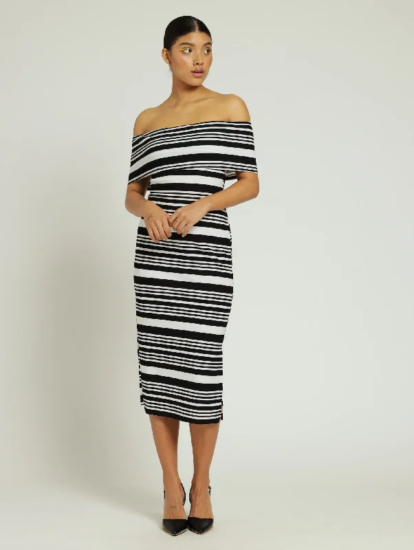 Backless Women Dress for a Sexy and Alluring Look at Evening Events Backless Women Dress for a Sexy and Alluring Look at Evening Events Stripe Bodycon Band Dress - Black/Cream Backless Women Dress for a Sexy and Alluring Look at Evening Events Backless Women Dress for a Sexy and Alluring Look at Evening Events Stripe Bodycon Band Dress - Black/Cream
