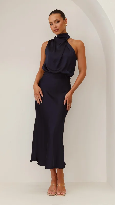 Maxi dresses with a paisley print for a classic and elegant styleEsther Maxi Dress - Navy