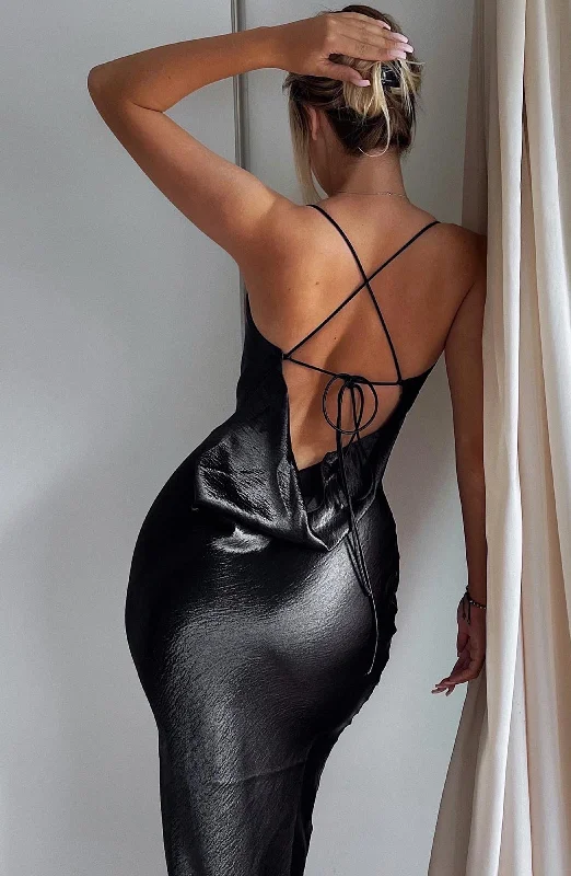 Maxi dresses with tassel accents for a fun and lively touchLeilani Maxi Dress - Black