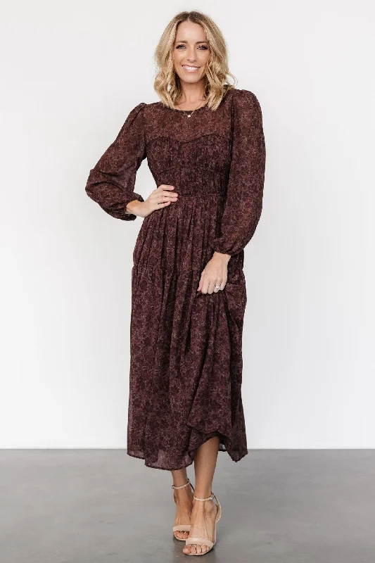 Maxi dresses with a gathered skirt for a voluminous and dramatic effectMadelyn Maxi Dress | Brown Floral