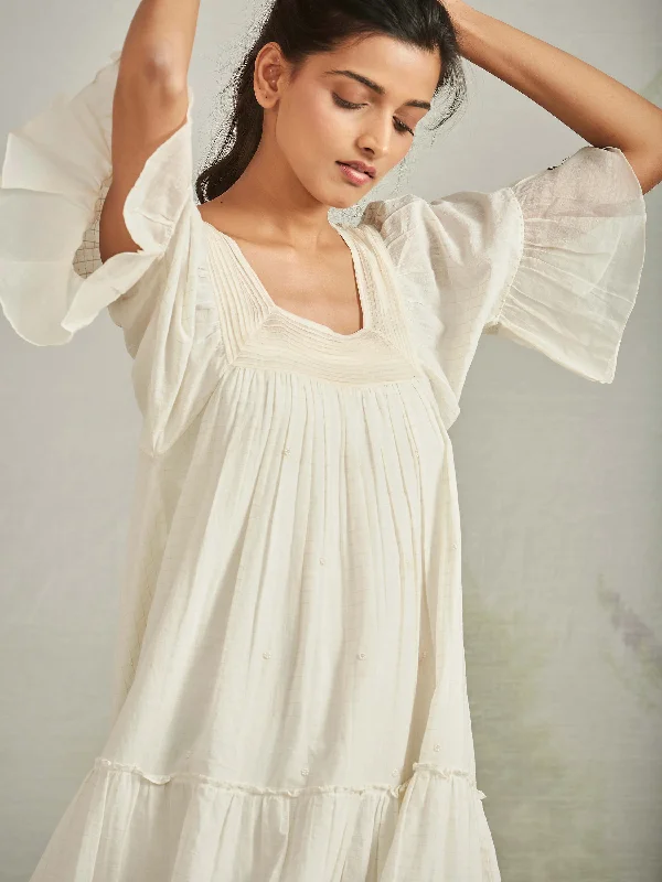 Maxi dresses with a pleated skirt for a timeless and elegant appearanceMorning Mist Maxi Dress