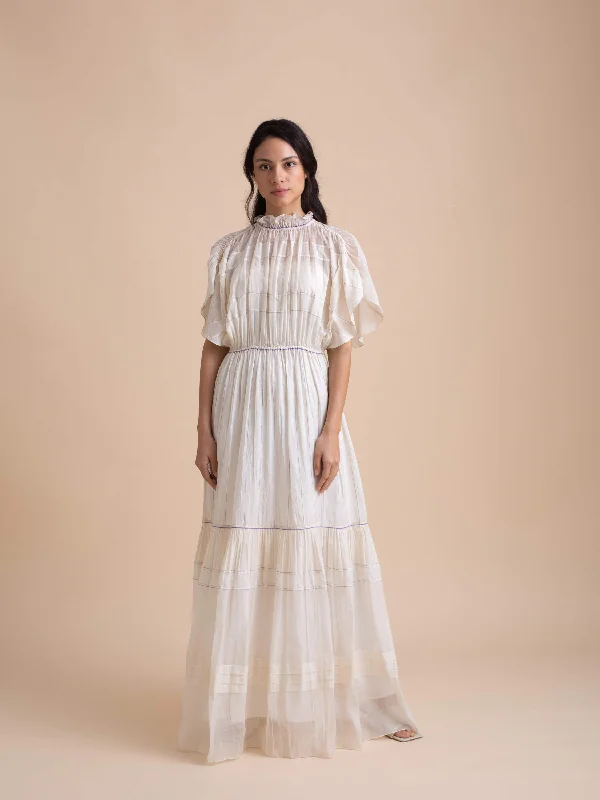 Maxi dresses with a halter neck for a stylish and sophisticated choiceOlio Maxi Dress