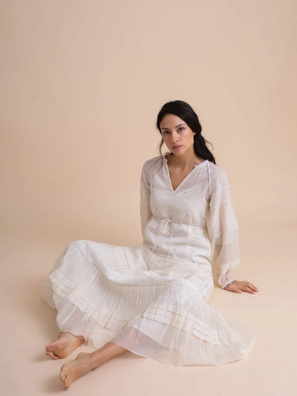 Maxi dresses with a keyhole back for a sexy detailPotpourri Maxi Dress