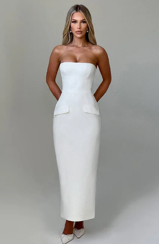 Maxi dresses with cut - out details on the sides for a modern edgeRoxanne Midaxi Dress - Ivory