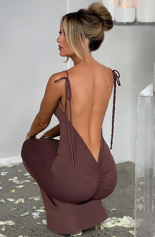Maxi dresses with an asymmetric hem for a fashion - forward and eye - catching designSanya Maxi Dress - Chocolate