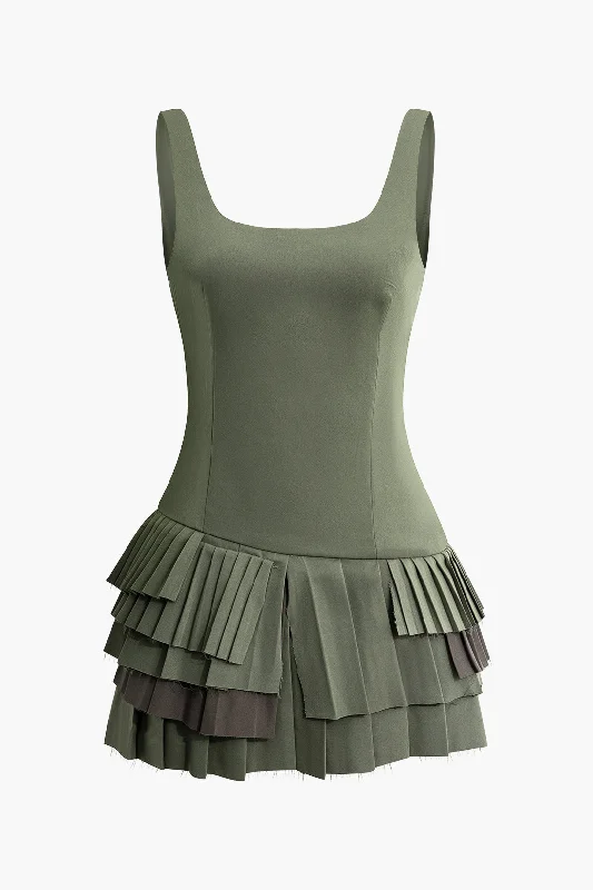 Printed mini dresses for a casual day outPleated Hem Slip Mini Dress