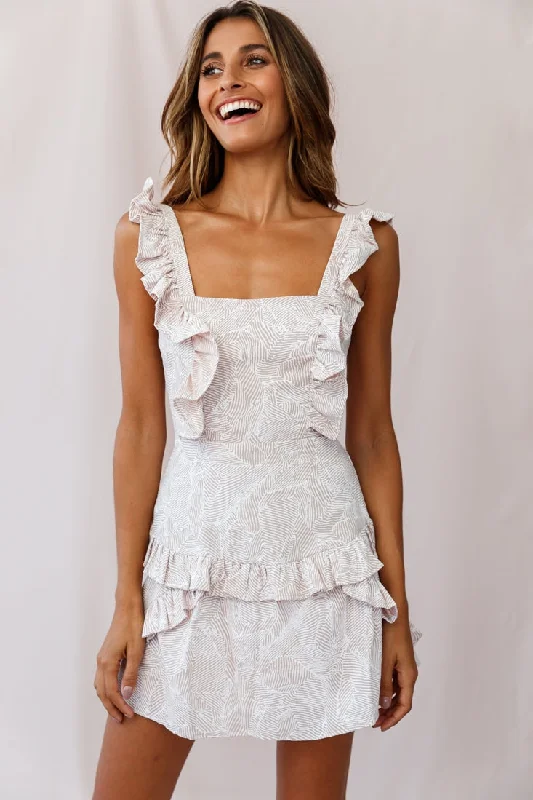 Mini dresses with keyhole necklinesShiloh Tie-Back Pinafore Dress Blush