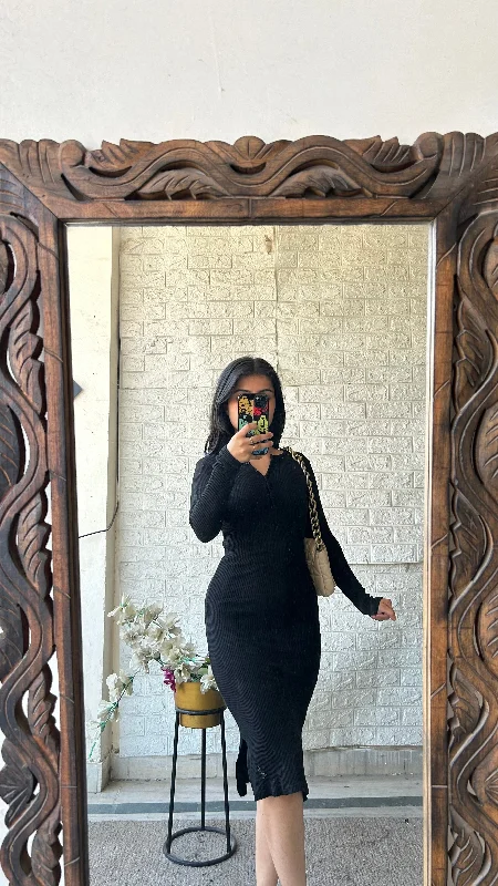 Sheath - style bodycon dress for a sophisticated office look​Black beauty 30-32 bust/l:38